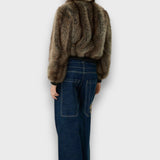 Amelia – Jachetă scurtă din blană sintetică cu un chic urban