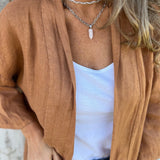 Strickjacke aus Leinen mit Rüschen