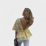 Margareta – Zarte Bluse mit Akzent