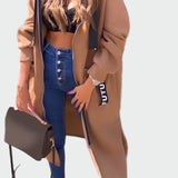 Langer Mantel mit Kapuze