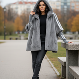 Beatrix – Eleganter Wintermantel mit Fell