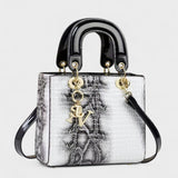 Izabela - Schlangeffekt Tasche