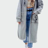 Langer Mantel mit Kapuze