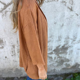 Strickjacke aus Leinen mit Rüschen