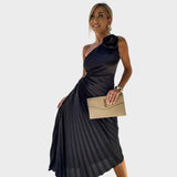 Nika - Elegantes Kleid mit Falten an der Schulter