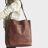 Jagoda - Elegante Lederhandtasche