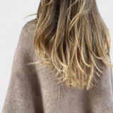 Lucija - Kurze Jacke mit eleganten, fließenden Ärmeln